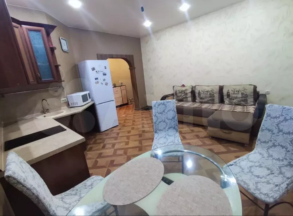 2-к. квартира, 43 м, 1/5 эт. - Фото 1