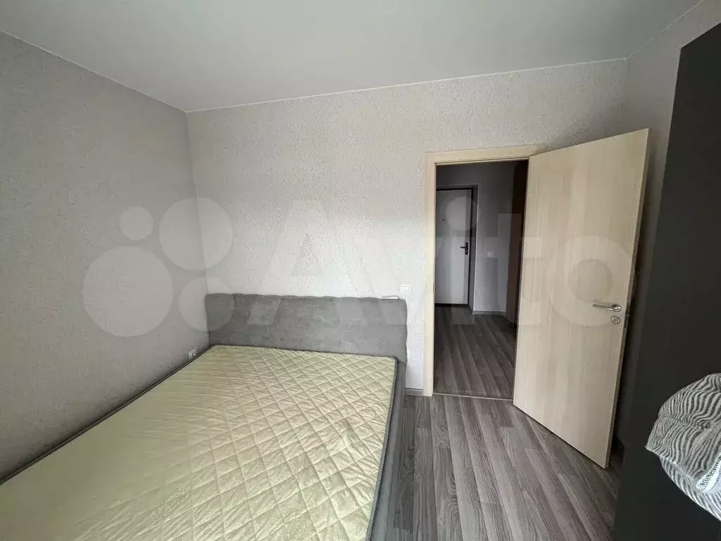 1-к. квартира, 32 м, 4/9 эт. - Фото 0