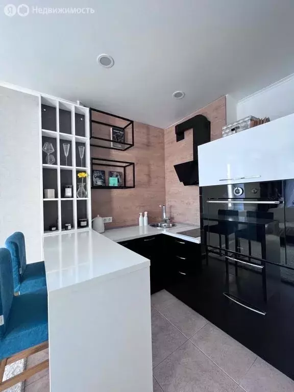 Квартира-студия: Томск, улица Павла Нарановича, 3 (38 м) - Фото 2