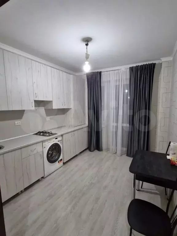 1-к. квартира, 39,6 м, 1/5 эт. - Фото 0
