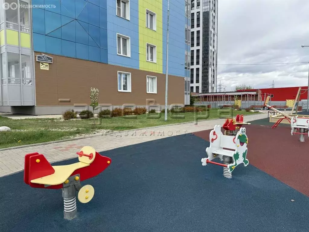 1-комнатная квартира: Красноярск, улица Петра Подзолкова, 21 (35 м) - Фото 1