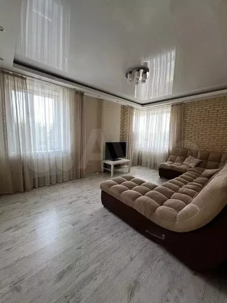 3-к. квартира, 70,6 м, 7/25 эт. - Фото 0