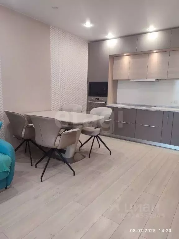 3-к кв. Тюменская область, Тюмень ул. Андрея Бушуева, 2 (72.5 м) - Фото 1