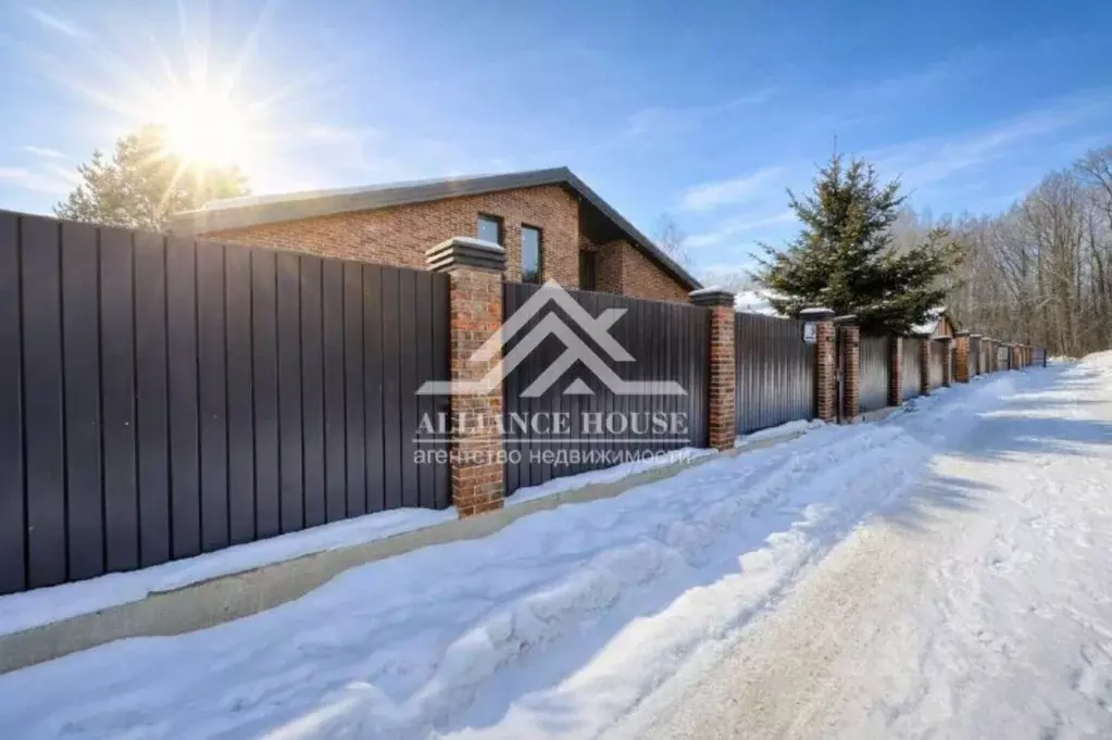 Дом в Татарстан, Зеленодольский район, Октябрьское с/пос, д. Ореховка ... - Фото 2