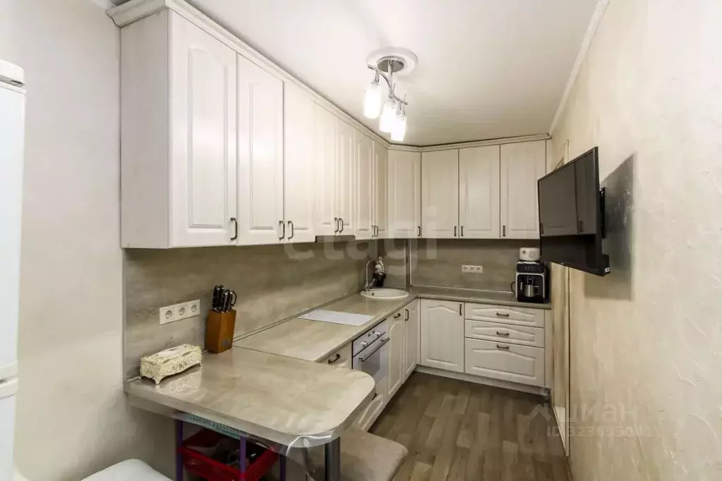 2-к кв. Тюменская область, Тюмень ул. Газовиков, 28а (41.6 м) - Фото 1