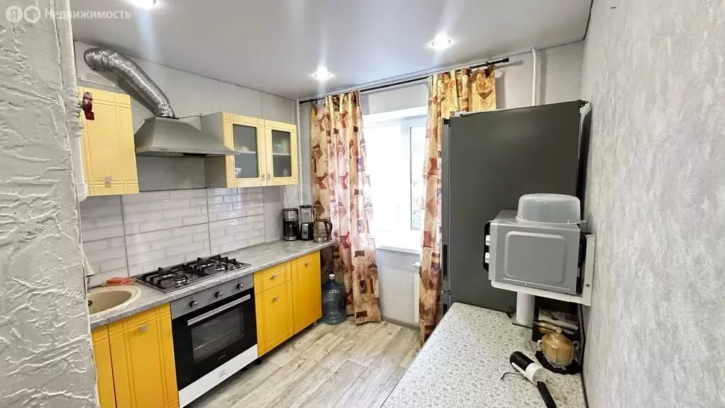 1-комнатная квартира: Челябинская область, Озерск, Набережная улица, ... - Фото 2