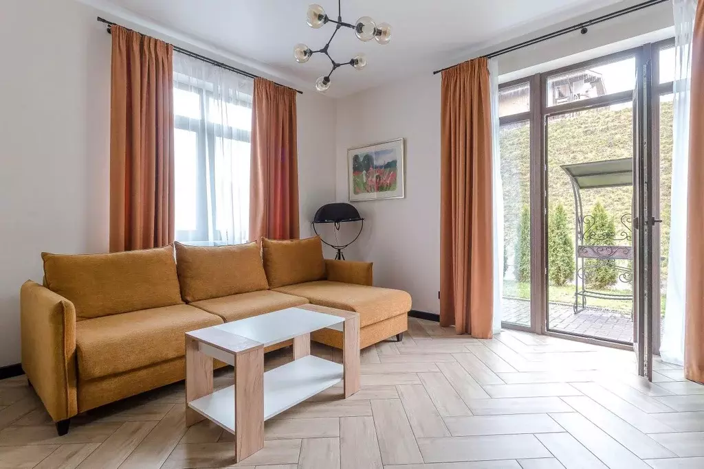 Таунхаус в Ленинградская область, Всеволожский район, Бугровское ... - Фото 2