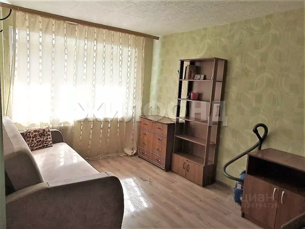 1-к кв. Хакасия, Абакан ул. Чертыгашева, 104 (28.8 м) - Фото 1