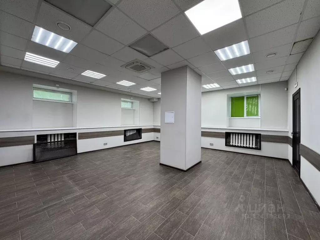 Помещение свободного назначения в Кировская область, Киров ул. ... - Фото 1