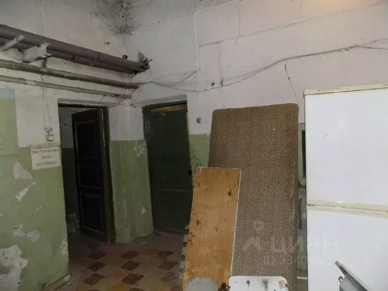 Помещение свободного назначения в Алтайский край, Барнаул просп. ... - Фото 1