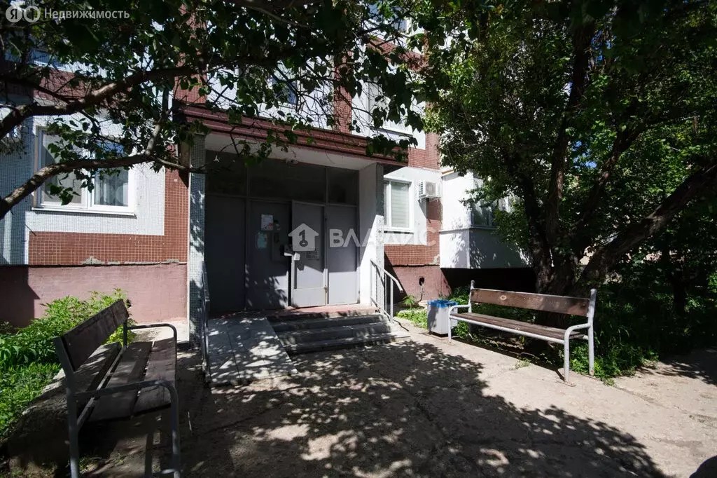 1-комнатная квартира: Балаково, улица Братьев Захаровых, 148 (38 м) - Фото 0