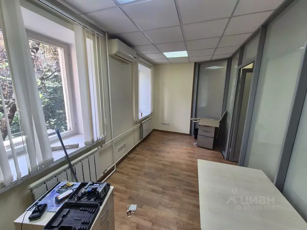 Помещение свободного назначения в Москва ул. Льва Толстого, 19/2 (92 ... - Фото 2