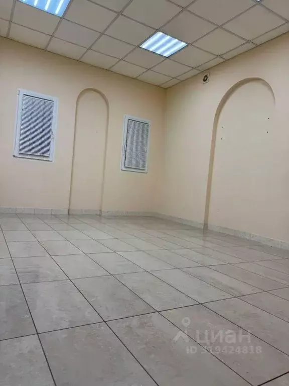 Помещение свободного назначения в Волгоградская область, Волжский ... - Фото 0