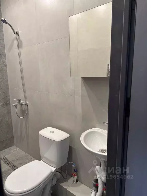 Студия Удмуртия, Ижевск Привокзальный жилрайон, 6-й мкр,  (20.0 м) - Фото 1