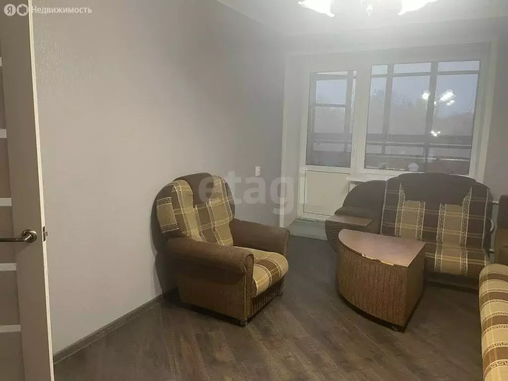 1-комнатная квартира: Киров, Нововятский район, улица Молодой Гвардии, ... - Фото 2