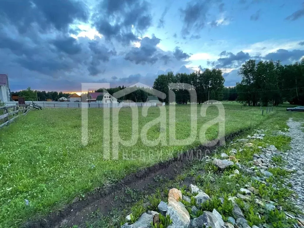 Участок в Красноярский край, Емельяново городское поселение, д. Сухая ... - Фото 0