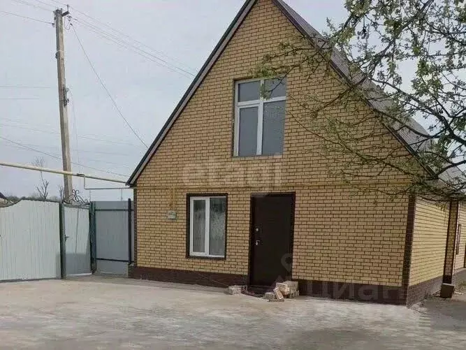 Дом в Курская область, Фатежский район, с. Большое Жирово 36 (96 м) - Фото 1