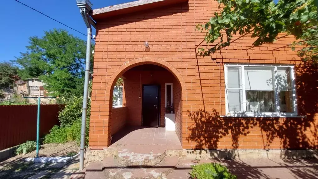 Дом в Краснодарский край, Темрюк ул. Коммунаров, 17/1 (83 м) - Фото 1