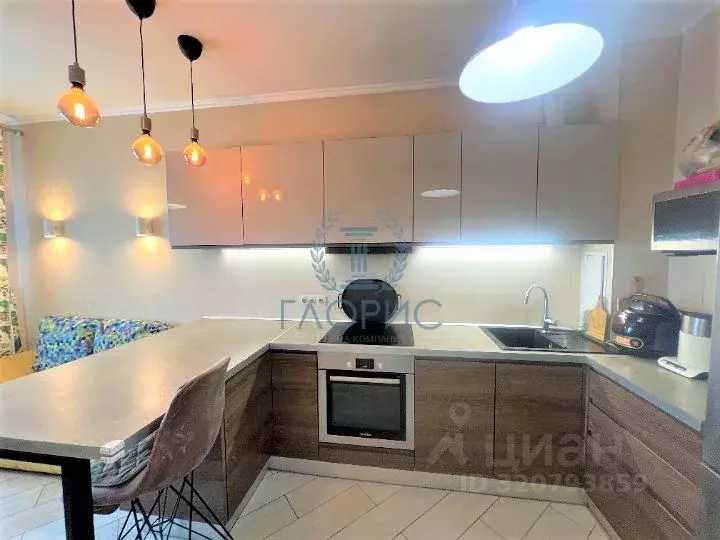 3-к кв. Хакасия, Абакан ул. Комарова, 9 (83.5 м) - Фото 1