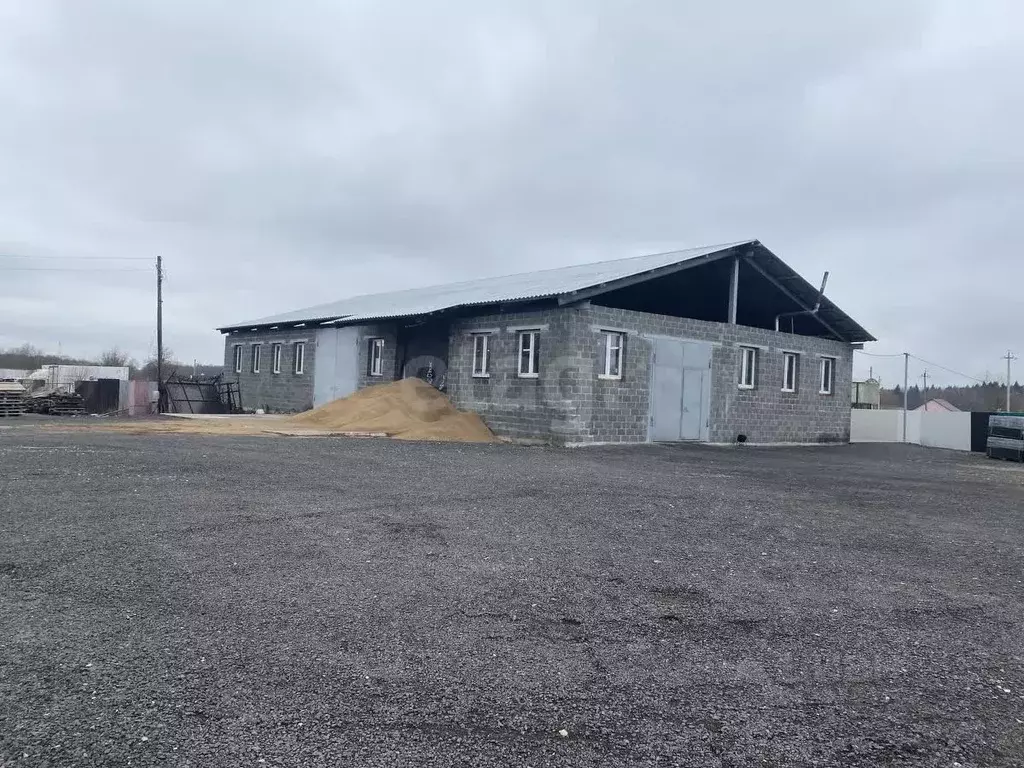 Склад в Калужская область, Жуковский муниципальный округ, Чубарово ... - Фото 1