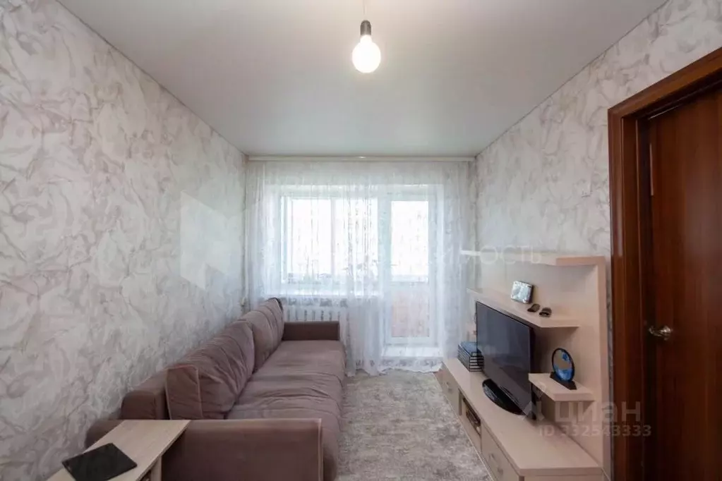 2-к кв. Тюменская область, Тюмень ул. Орджоникидзе, 65 (40.1 м) - Фото 1