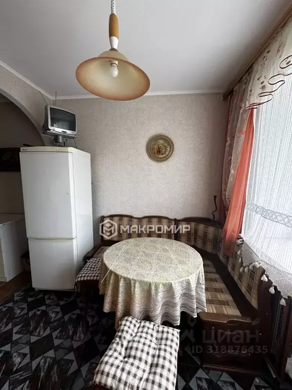 2-к кв. Брянская область, Брянск ул. Ромашина, 32 (64.0 м) - Фото 1