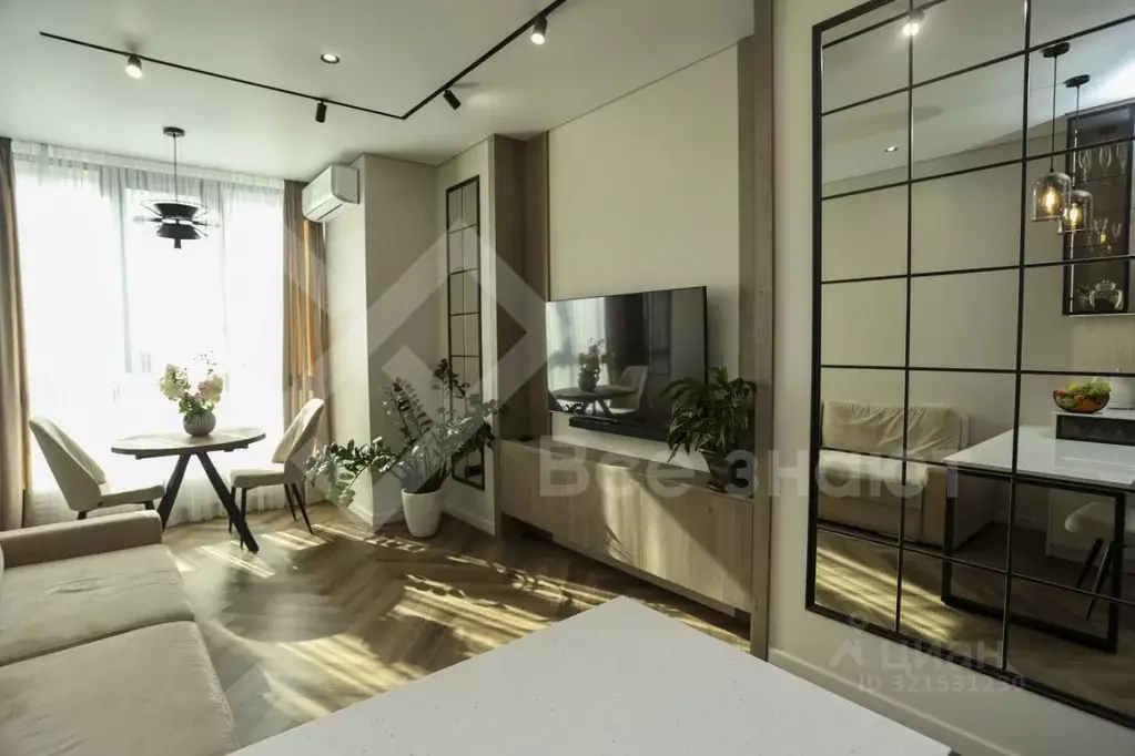 3-к кв. Челябинская область, Челябинск Лесопарковая ул., 7Е (70.0 м) - Фото 1