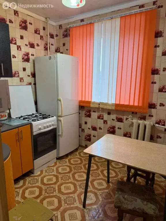 2-комнатная квартира: Ясный, улица Свердлова, 7 (46 м) - Фото 1