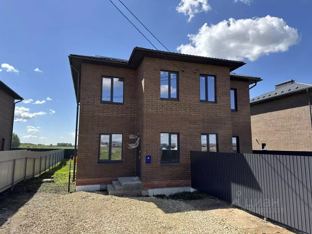 Таунхаус в Татарстан, Лаишевский район, Столбищенское с/пос, с. ... - Фото 2