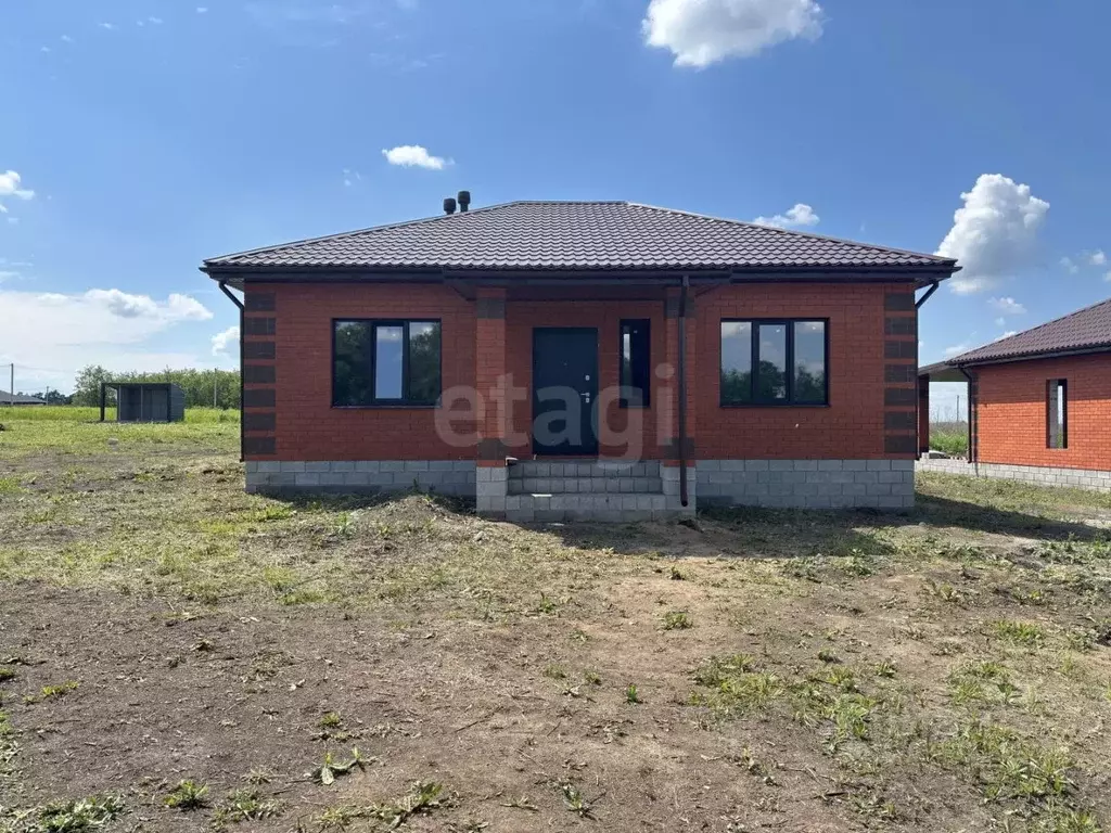 Дом в Белгородская область, Строитель Яковлевский городской округ, ул. ... - Фото 1