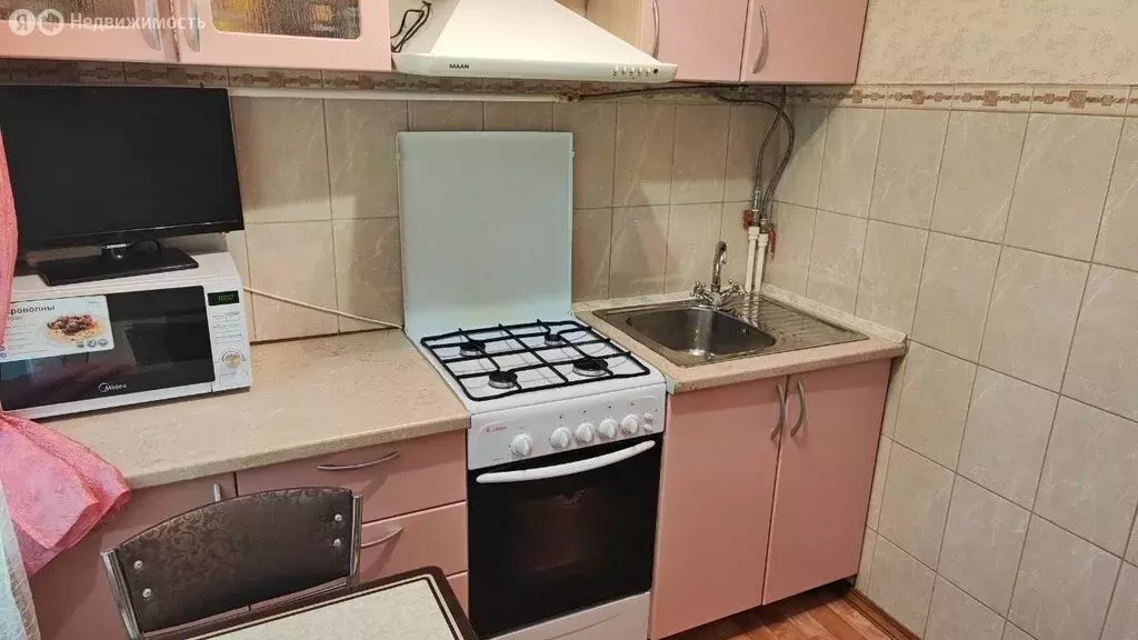 4-комнатная квартира: Вологда, улица Можайского, 64А (59.6 м) - Фото 1