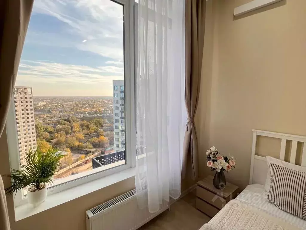 2-к кв. Астраханская область, Астрахань ул. Бехтерева, 2Б (68.0 м) - Фото 1
