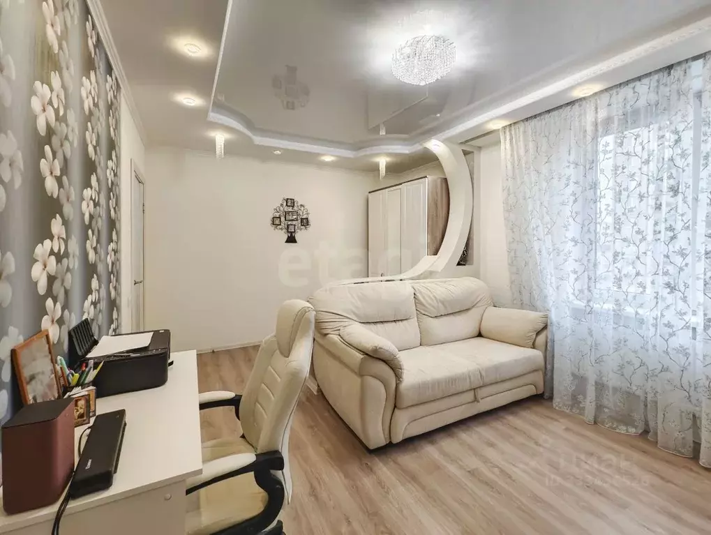 3-к кв. Тюменская область, Тюмень Заречный проезд, 39К1 (88.5 м) - Фото 1