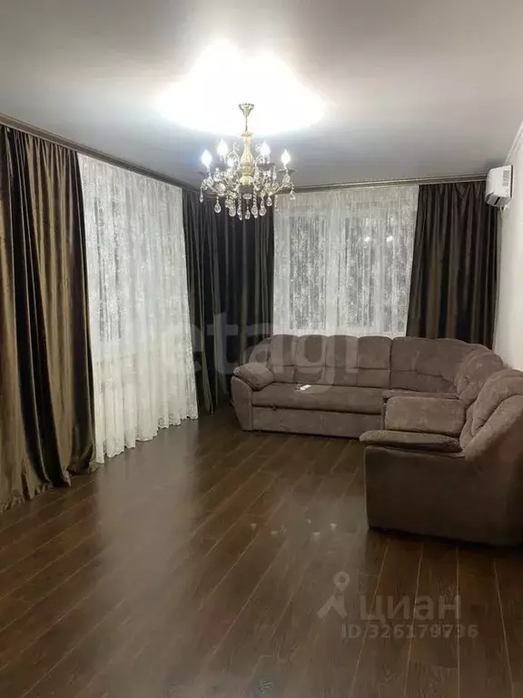 2-к кв. Северная Осетия, Владикавказ ул. Генерала Дзусова, 6В (87.0 м) - Фото 1