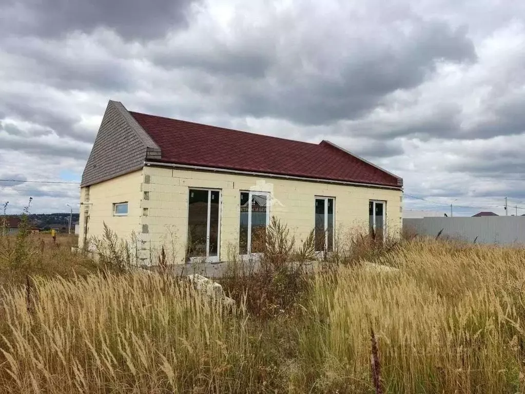 Дом в Белгородская область, Белгородский район, Разумное рп ул. ... - Фото 1