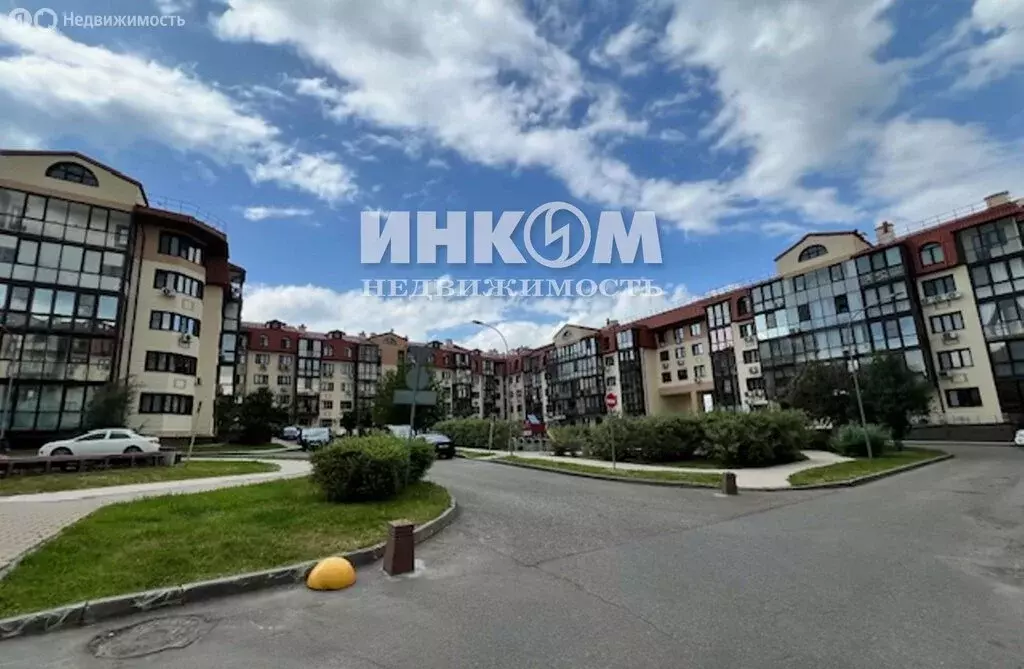 3-комнатная квартира: село Ромашково, Никольская улица, 2к2 (83.6 м) - Фото 0