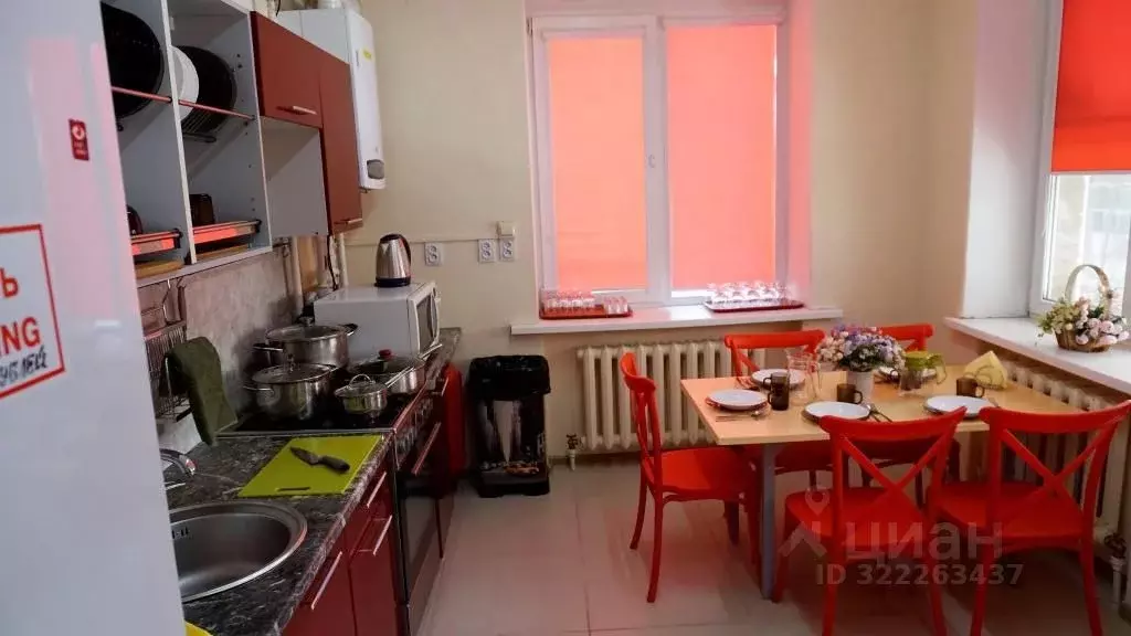 3-к кв. Астраханская область, Астрахань ул. Свердлова, 53 (100.0 м) - Фото 1