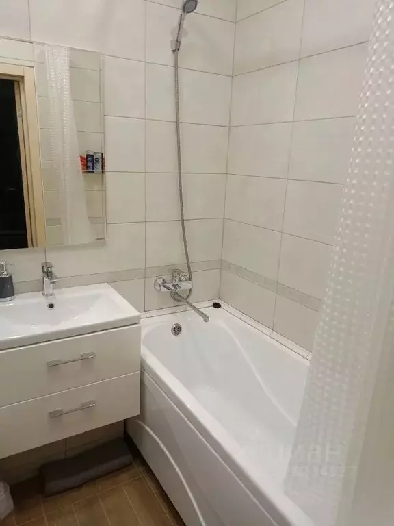 1-к кв. Красноярский край, Красноярск ул. Апрельская, 1 (37.0 м) - Фото 1