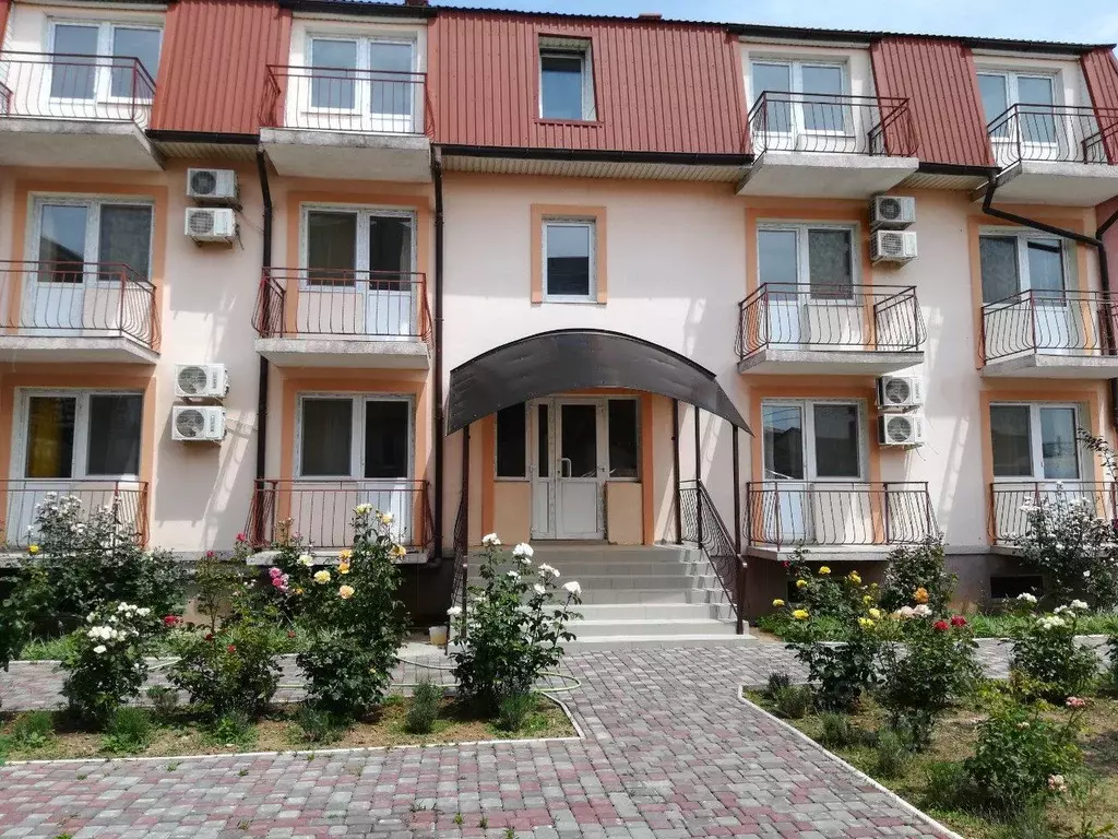 Дом в Крым, Сакский район, Новофедоровка пгт ул. Прибрежная, 1 (884 м) - Фото 1