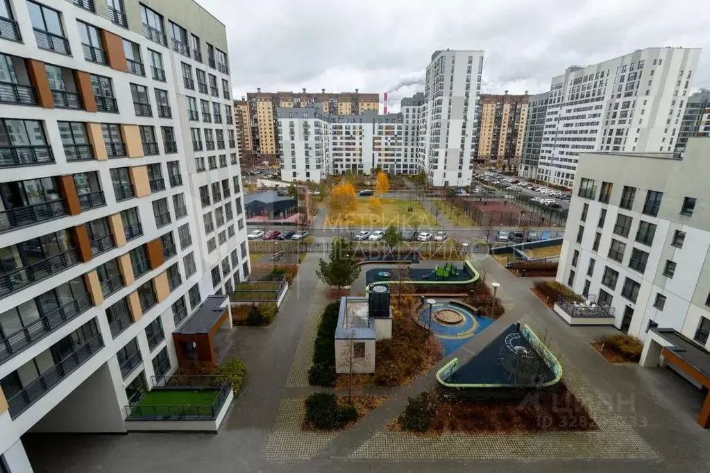 3-к кв. Тюменская область, Тюмень ул. 50 лет Октября, 57Б (82.5 м) - Фото 1