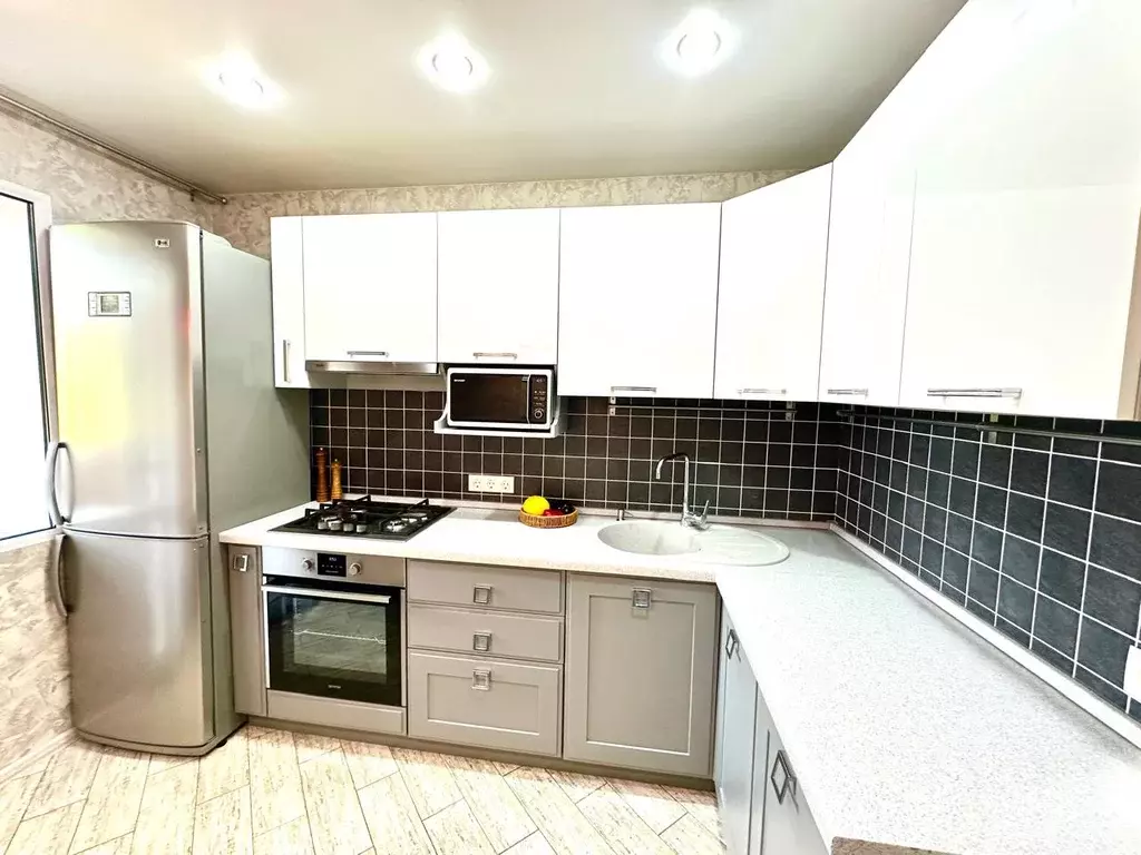 Продаётся 3-к квартира, 61.2 м - Фото 0