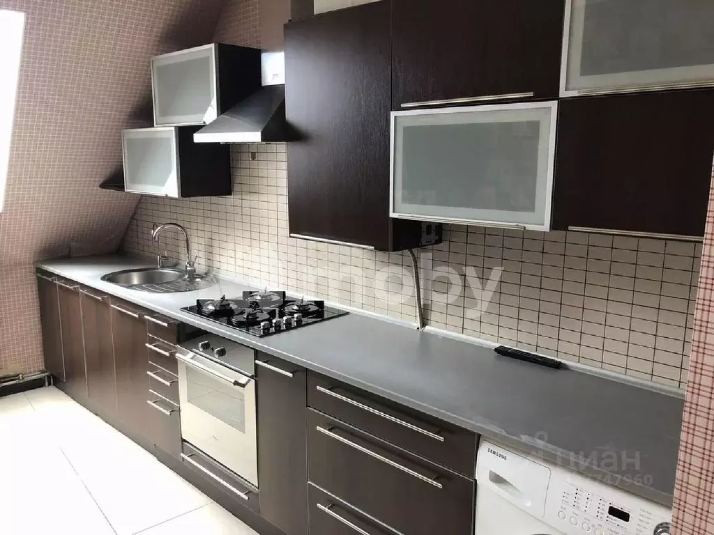 2-к кв. Калининградская область, Калининград ул. Куйбышева, 100 (54.3 ... - Фото 2