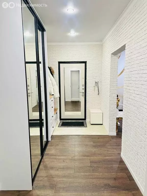 3-комнатная квартира: Тольятти, Приморский бульвар, 61 (62.5 м) - Фото 1