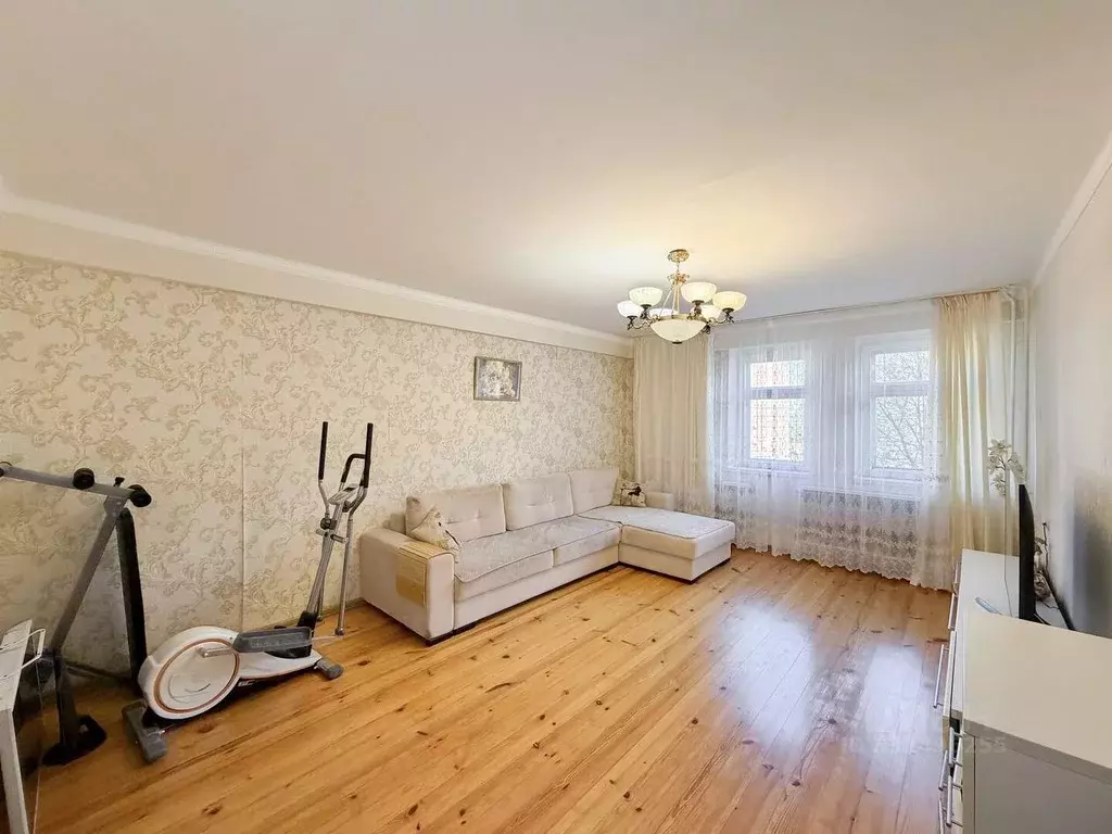 3-к кв. Чувашия, Чебоксары ул. Мичмана Павлова, 41 (103.5 м) - Фото 1