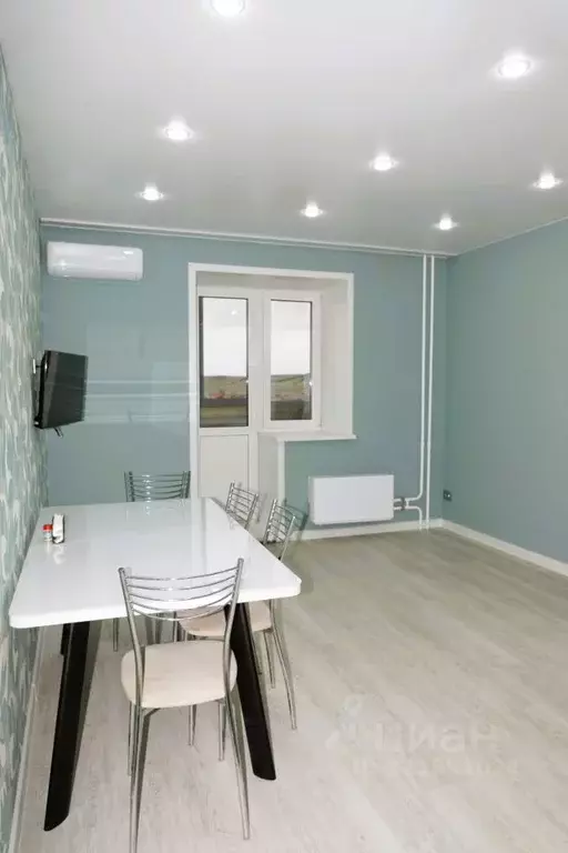 3-к кв. Красноярский край, Красноярск Норильская ул., 10А (76.0 м) - Фото 1