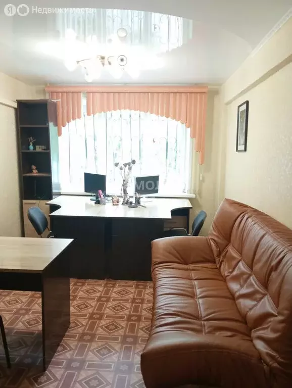 4-комнатная квартира: Астрахань, Боевая улица, 75 (57.8 м) - Фото 0