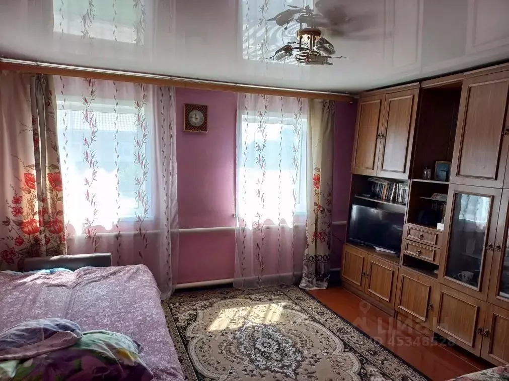 Дом в Кемеровская область, Белово ул. Халтурина (50 м) - Фото 0