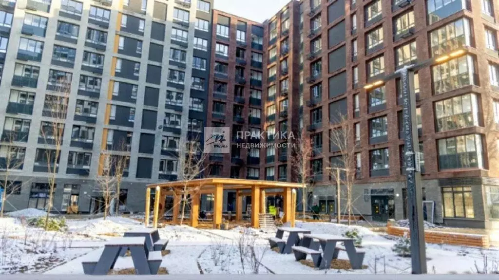 Продается 3-комнатная квартира - Фото 2