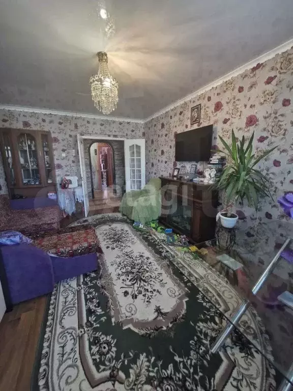 3-к. квартира, 70 м, 5/5 эт. - Фото 0