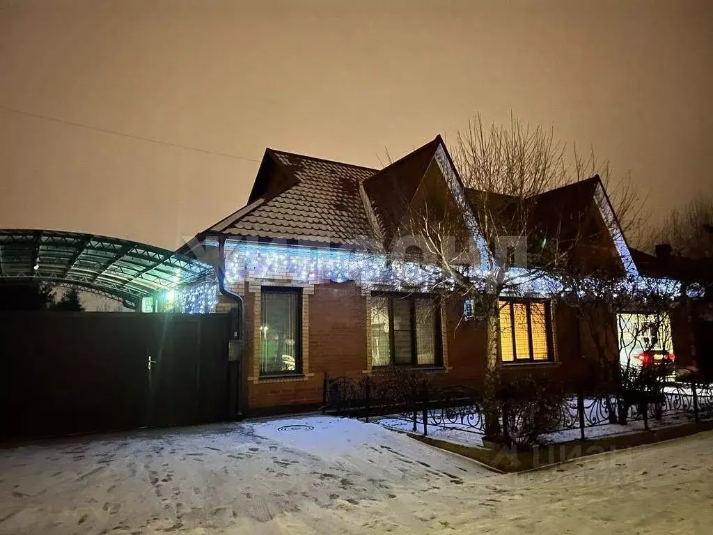 Коттедж в Хакасия, Абакан ул. Чебодаева, 74 (174 м) - Фото 1